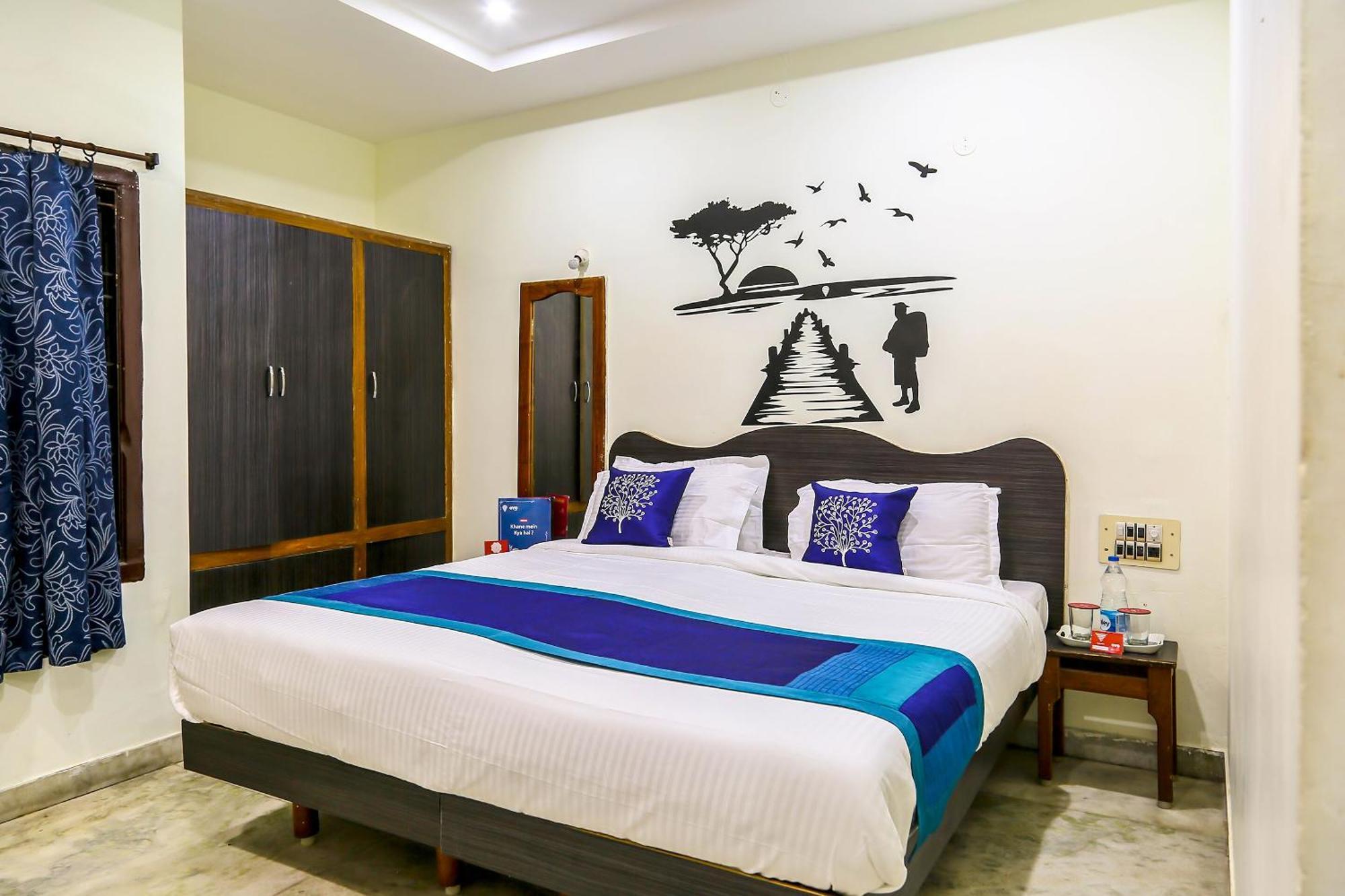 Collection O Poojith Residency Hotel ตีรูปาติ ภายนอก รูปภาพ